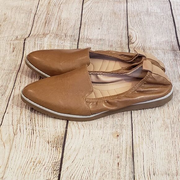 Adrienne Vittadini Flats  - Picture 6 of 9